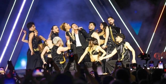 Ergen ve Sandal'dan Sahneye Damga Vuran Düet