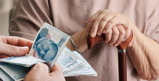 Emekli Aylığı Tabanı 23.552 TL'ye Çıktı