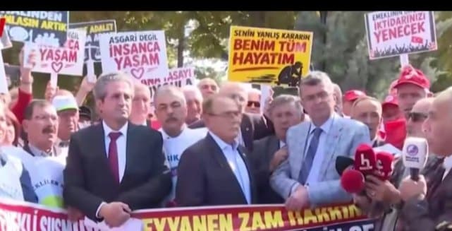 Emekli Memurlardan Seyyanen Zam Çağrısı